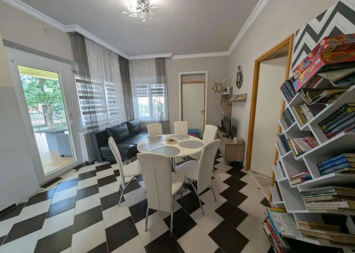 In 54842 * バラトンレッレ