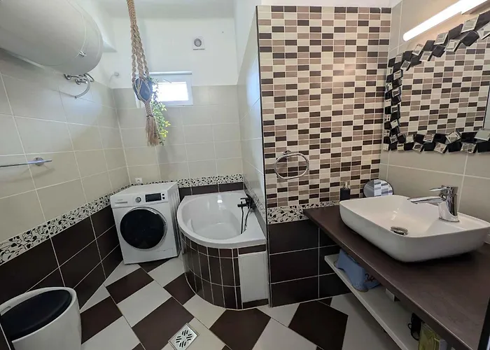 アパート In 54842